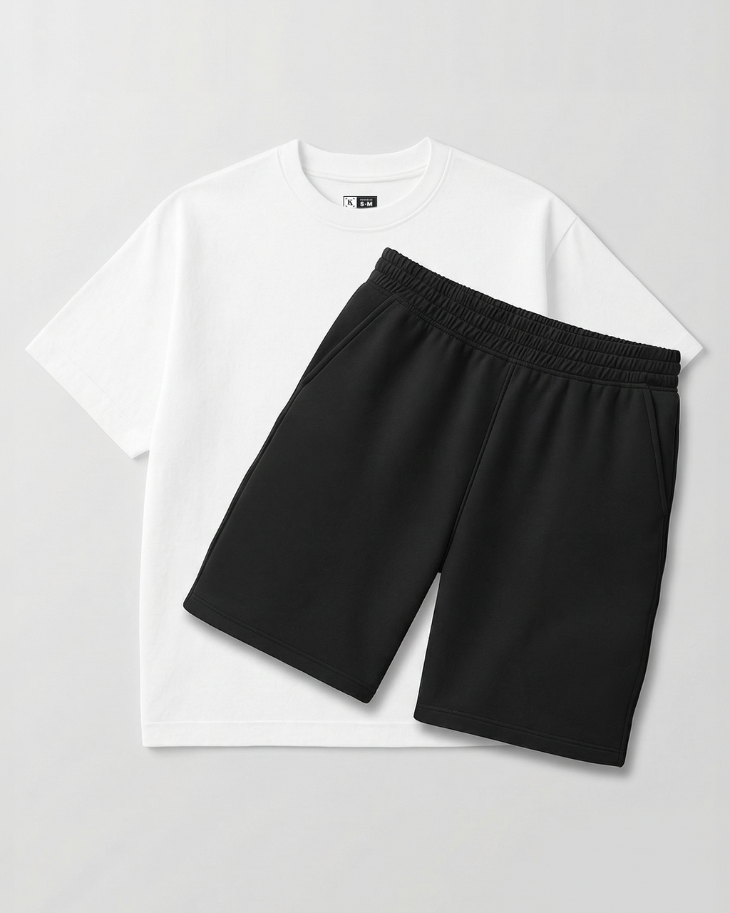 Bermuda lisa Negra + Camiseta Blanca